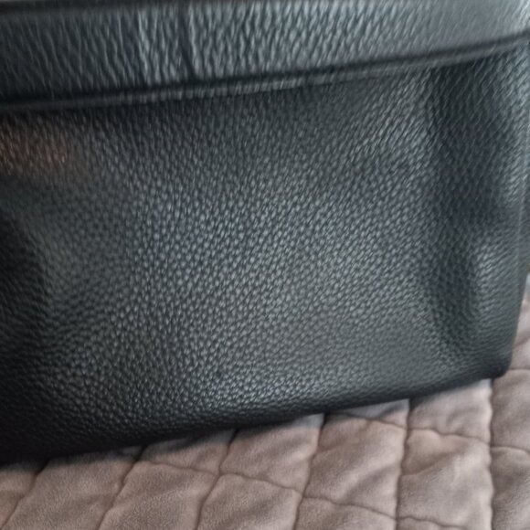 Small BLACK COACH Leather Shay Crossbody - Picture 2 of 9